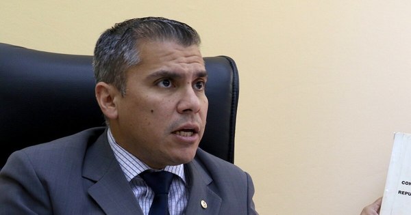 La Nación / Apoderado de la ANR califica de irresponsables a los que se oponen a la prórroga de mandato