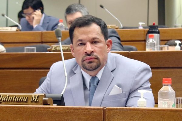 Ulises Quintana formaliza pedido para volver a la cámara de Diputados - ADN Paraguayo