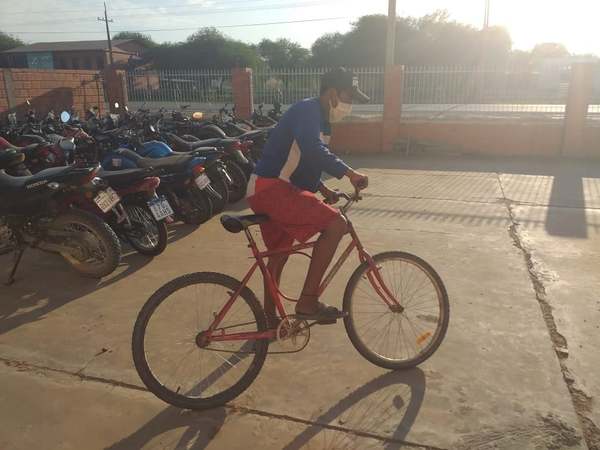 Loma Plata: retuvieron bici de ciclista tras casi causar un accidente de tránsito