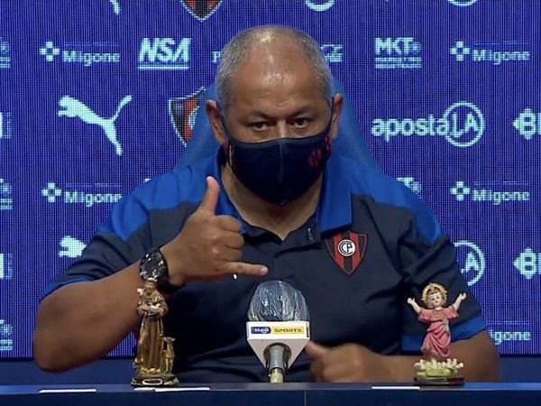 "18 partídoma ndajaperdevéi hína", dijo el técnico de Cerro