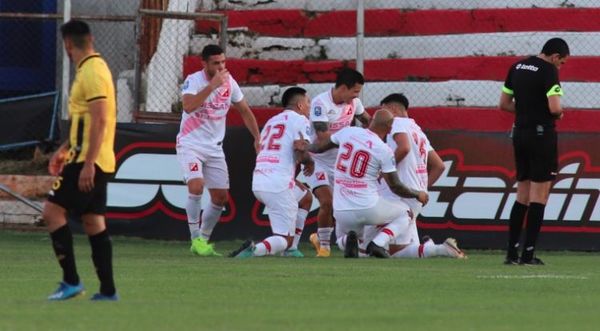 River estrena técnico con un triunfazo ante Guaraní