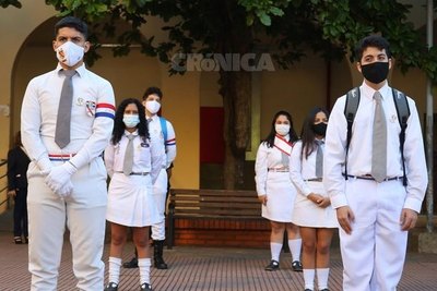 Crónica / "Te voy a ser sincero, yo no aprendí nada este año" he'i alumno