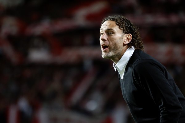 En Argentina aseguran que Milito no será técnico de Olimpia