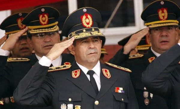 Ordenan prisión para ex comandante de la Policía Nacional - Noticiero Paraguay