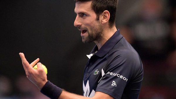 Djokovic aventaja en 1.980 puntos a Nadal