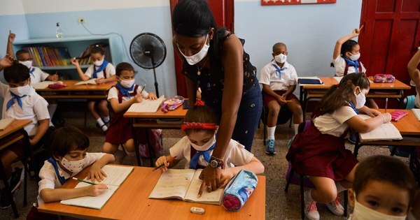 La Nación / Escuelas de La Habana reabren tras siete meses