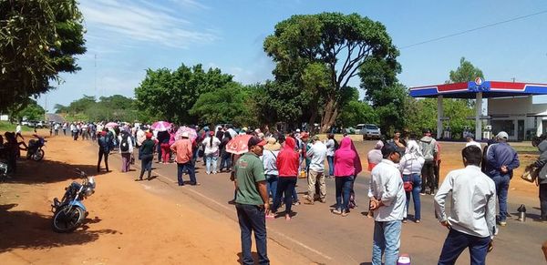 Campesinos proseguirán manifestaciones mañana - Nacionales - ABC Color