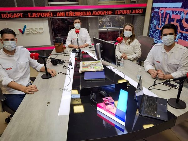 Crónica / Marce Burgos, al frente de Versus por radio y TV