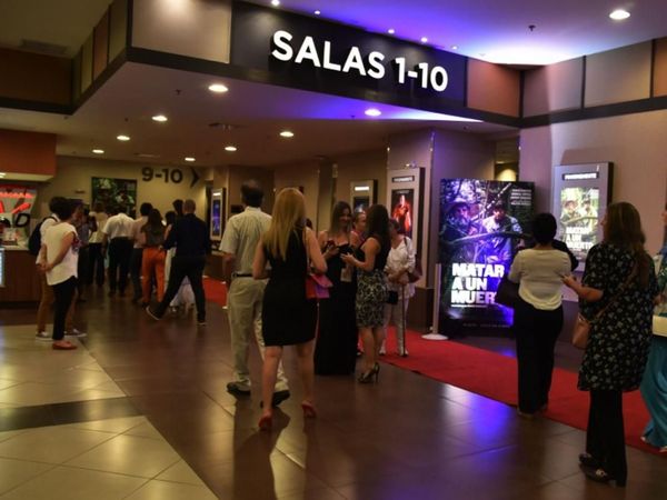 Cadena de cine se prepara para el 12
