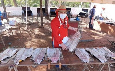 Festín de dorados levanta polémica por depredación de peces en áreas protegidas