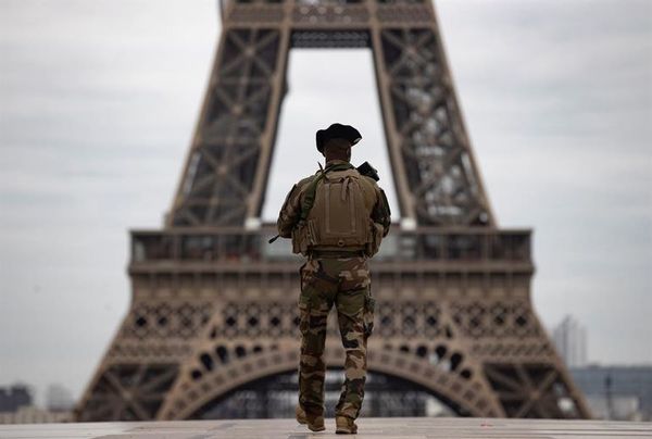 El Gobierno prevé un toque de queda nocturno en París junto al confinamiento - Mundo - ABC Color