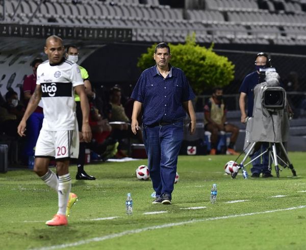 Enrique Landaida sería el técnico interino hasta diciembre - Olimpia - ABC Color