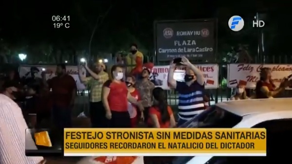 Vecinos aglomerados festejan natalicio de Stroessner