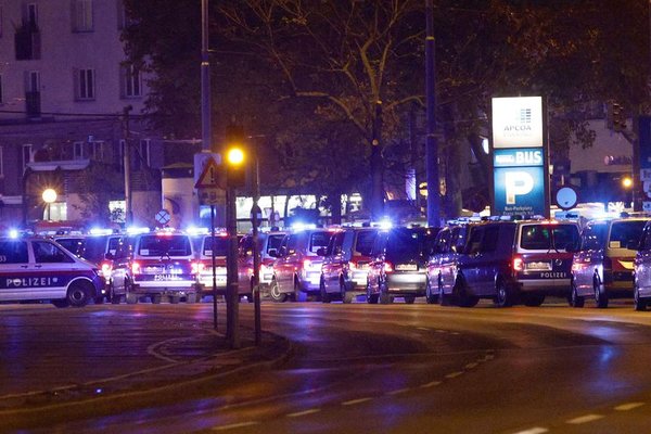 Seis ataques terroristas coordinados en Viena: al menos cuatro muertos y 14 heridos | .::Agencia IP::.
