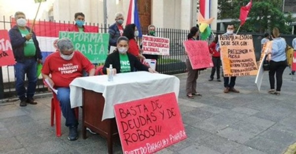 Con la soga al cuello, pequeños productores piden acción a Agricultura - ADN Paraguayo