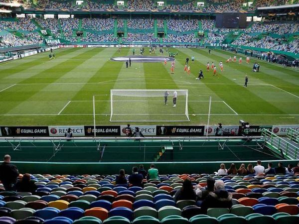 Portugal suspende la presencia de público en los estadios de fútbol