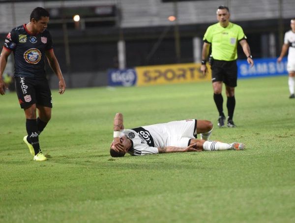 Derlis González, con rotura de ligamentos cruzados – Prensa 5