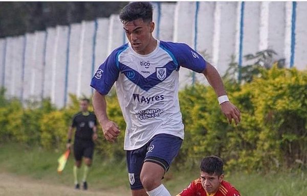 Con el parate del fútbol, gana la vida puliendo pisos y sigue con el sueño de Primera