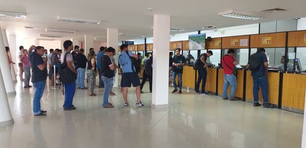 Municipalidad de Luque multará a conductores con registro y habilitaciones vencidos - Nacionales - ABC Color