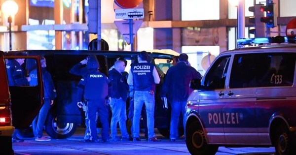 Un ataque terrorista en Viena deja al menos cuatro muertos y 14 heridos
