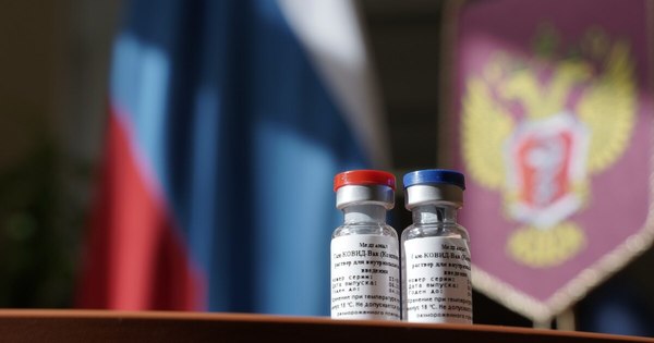 La Nación / Argentina comprará 25 millones de dosis de vacuna rusa