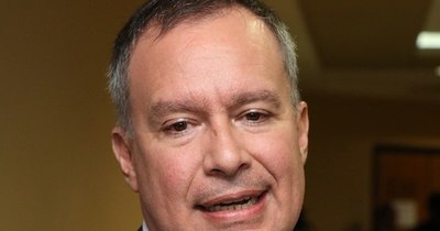 La Nación / El senador liberal Fernando Silva Facetti fue electo como nuevo presidente del JEM