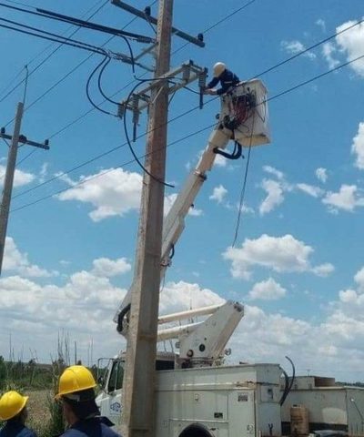 ANDE pone en servicio línea de Media Tensión para beneficiar a 3.000 usuarios de Alto Paraná y Caazapá