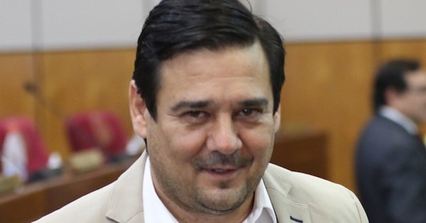La Nación / Buzarquis: “Ikueráima lo mitã de perder las elecciones”