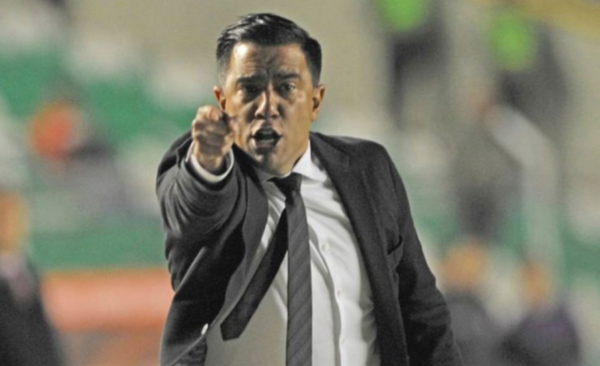 HOY / Por el momento, César Farías se mantendrá al frente de Bolivia