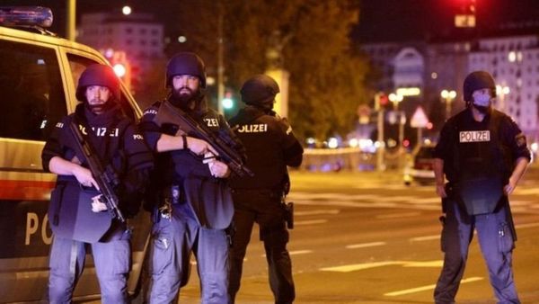 Ataque en Viena: al menos 5 muertos y más de 20 heridos en un repulsivo atentado terrorista en distintos lugares de Viena