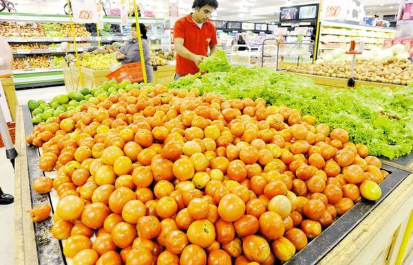 Precios de alimentos presionaron inflación que fue del 0,5% en octubre - Nacionales - ABC Color
