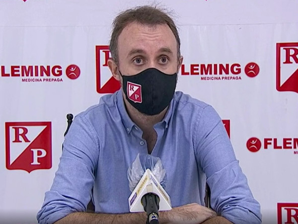 Aitor hace sus primeras armas en el fútbol paraguayo