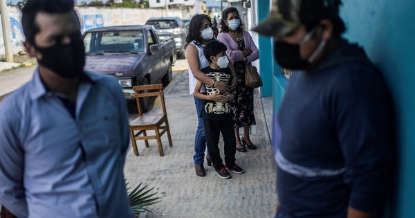 La Nación / La pandemia empuja a mexicanos a hacer su testamento