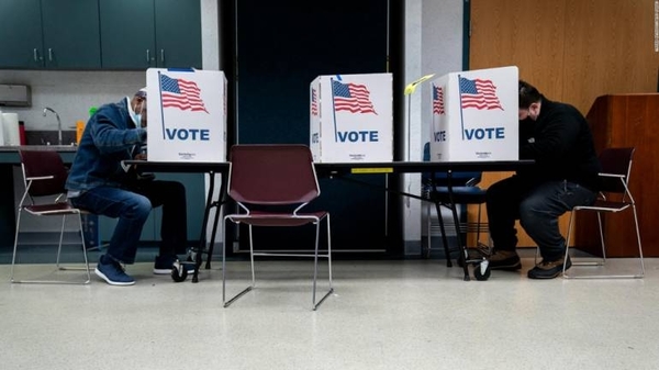 HOY / Cierran los colegios electorales en 40 estados de Estados Unidos