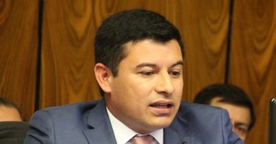 La Nación / CGR auditará gestión de Vega, ex titular del Indert
