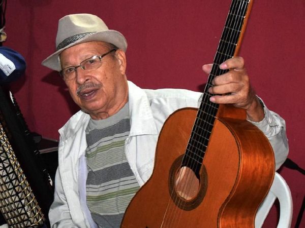 Fallece Serafín Ullón, guitarrista y formador de artistas