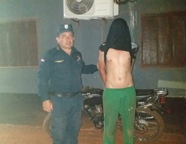 Detienen a joven y recuperan moto robada