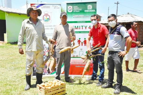 Productores de Itapúa reciben correctivos agrícolas en el marco del programa Ñemity 4.0 | .::Agencia IP::.
