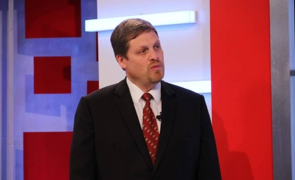 HOY / Chase figura como representante legal de proveedora estatal