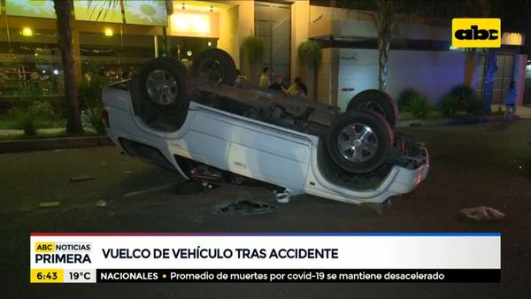 Vuelco de vehículo tras accidente de tránsito - ABC Noticias - ABC Color