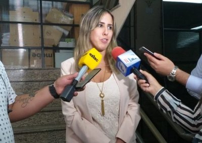 Fiscala justifica exclusión de grabación en el juicio de audios filtrados del JEM · Radio Monumental 1080 AM