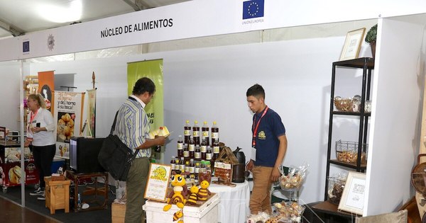 La Nación / Casi 1.200 pequeñas empresas se presentaron para el concurso Acción Mipymes
