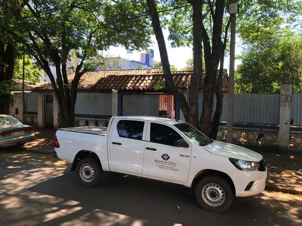 Allanan vivienda por quema de cubiertas, tras intoxicación de un vecino - ABC en el Este - ABC Color