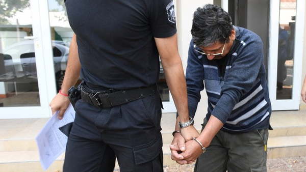 Aberrante: Violó y embarazó cuatro veces a su propia hija - Noticiero Paraguay