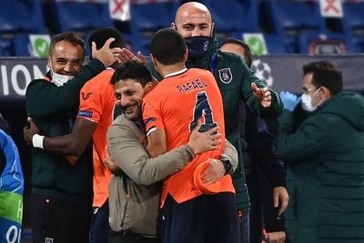 Manchester United pierde en Estambul - Fútbol - ABC Color