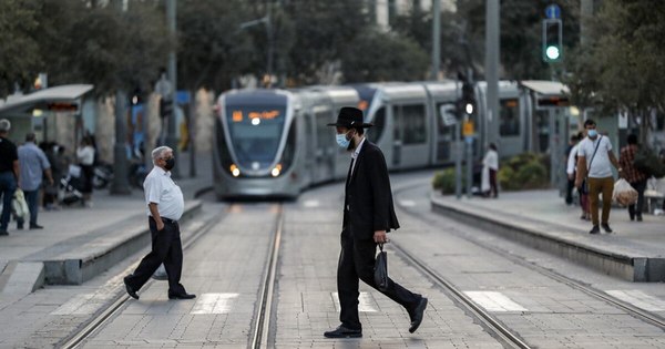 La Nación / En Israel comienzan a dejar el confinamiento tras segunda ola de COVID-19