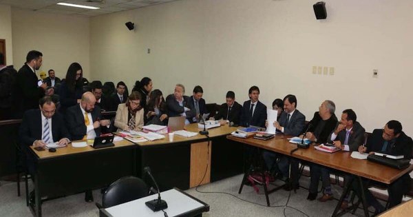 Caso audios filtrados: Defensa de Fernández Lippmann califica de “un poco perversa” interpretación de fiscal » Ñanduti
