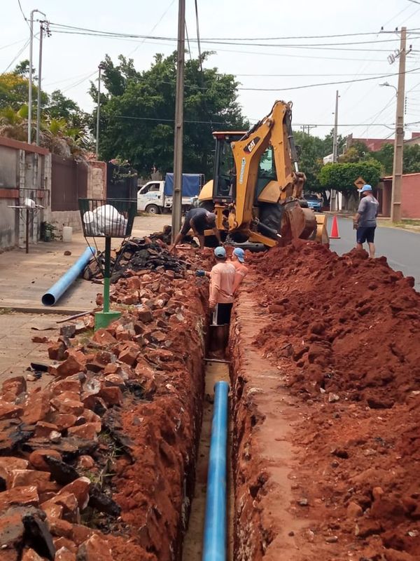 Essap “mejora” servicio de agua potable en barrio de Luque - Nacionales - ABC Color