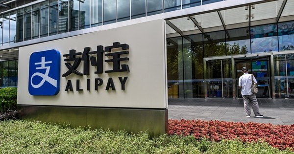 La Nación / China frena salida a bolsa récord de Ant Group y provoca caída de Alibaba