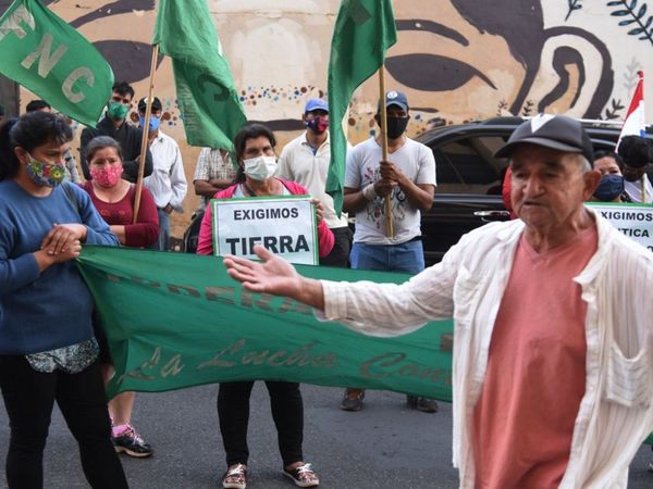 Presentan una nueva denuncia a Fiscalía por  las tierras malhabidas